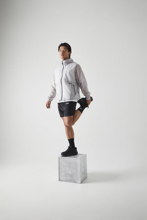 TECHNYLON™ ULTRALIGHTWEIGHT WINDBREAKER – CHALK